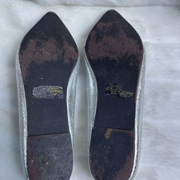 Herstyle Silver metallic flats pointed toe front buckle accent rhinestonesSZ9.5W - Picture 6 of 7